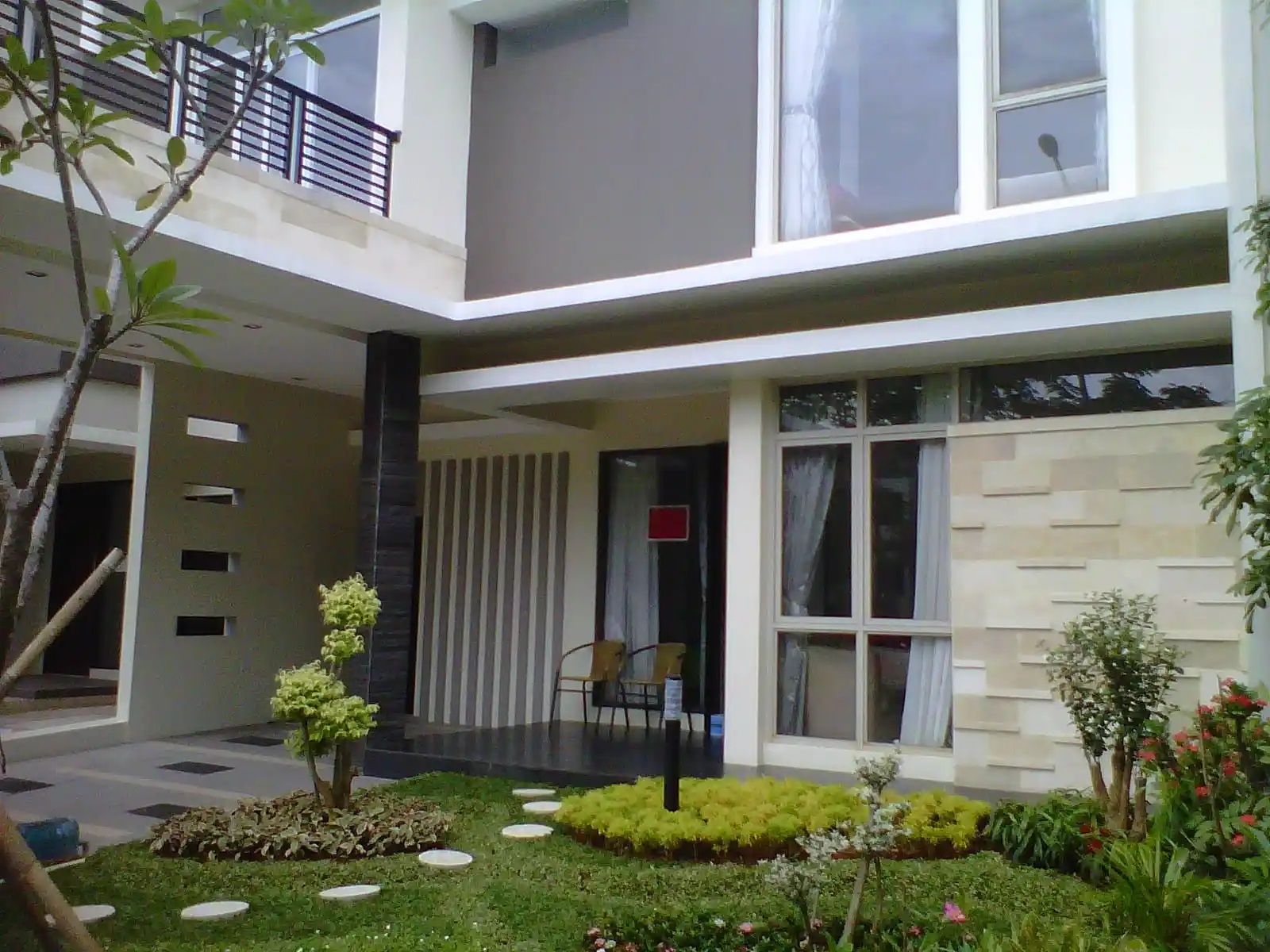 Hasil renovasi rumah Alhambra Build di BSD City
